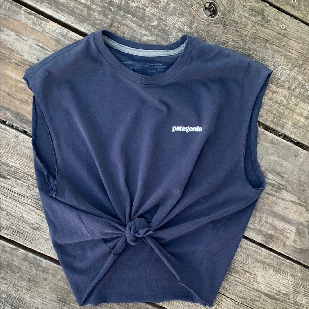 Patagonia Women's Responsibili-tee Navy Sleeveless Cropped Tie Top - Picture 3 of 10